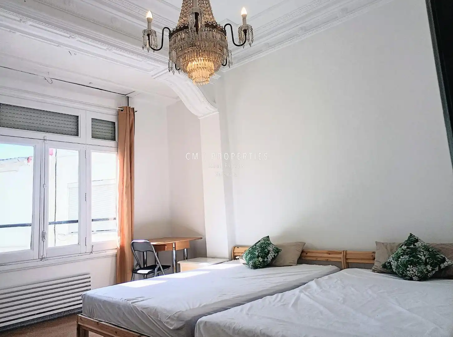 Bedroom of Flat for rent in Valencia  with Air Conditioner, Heating and Terrace