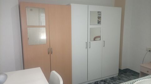 Foto 3 de Habitació a Carrer Reina Victoria, 111, Reina Victoria - Miguel Hernández, Elche / Elx