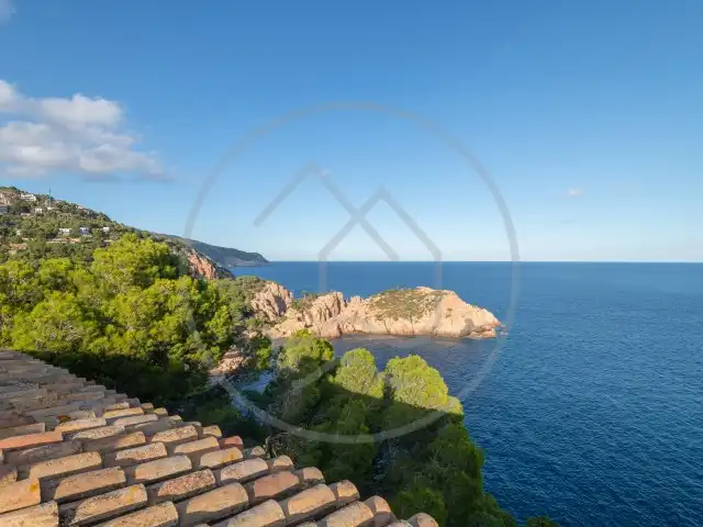 Außenansicht von Haus oder Chalet zum Verkauf in Palafrugell mit Klimaanlage, Heizung und Privatgarten