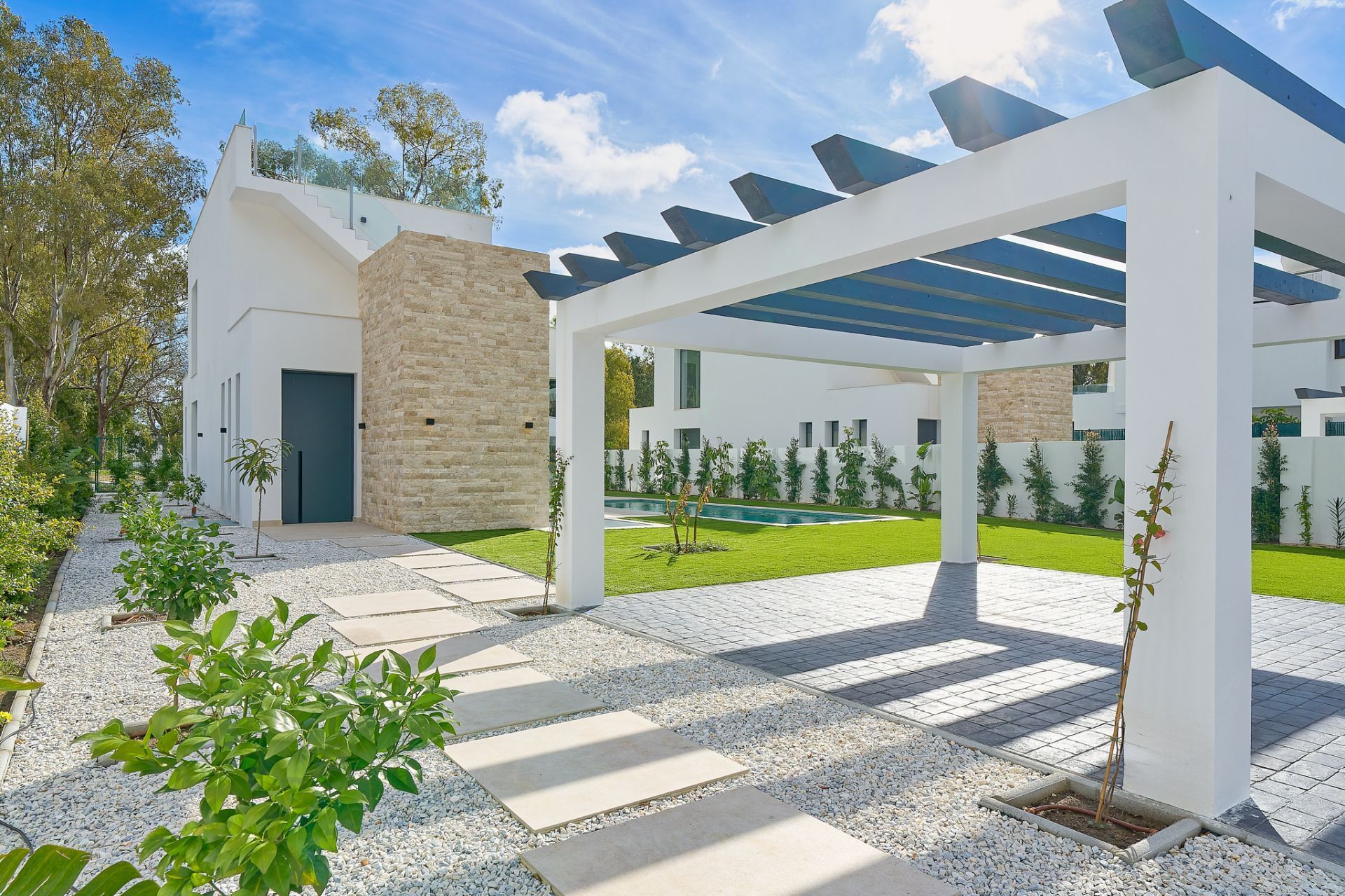 Terrace of Houses for sale in Estepona  with Air Conditioner, Heating and Private garden