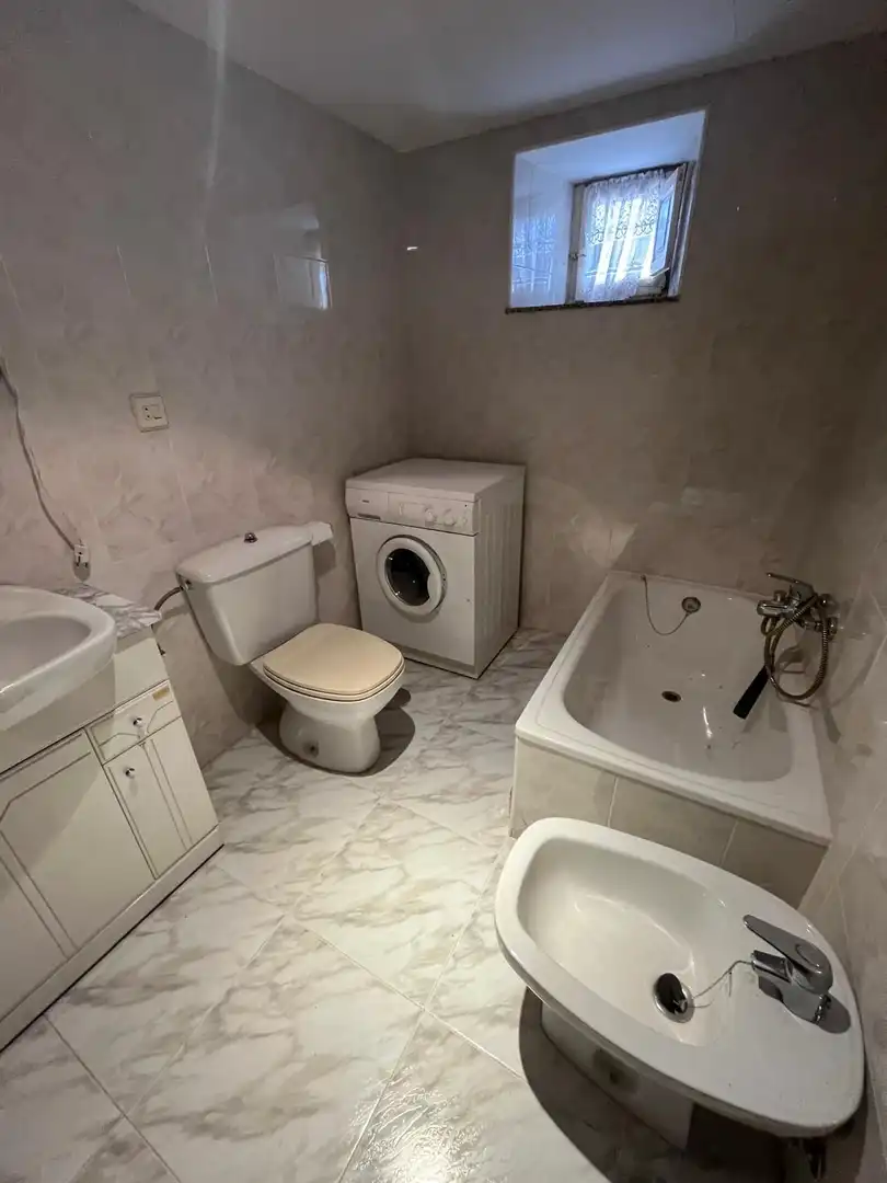 Bathroom of Country homes for sale in Cubillas de los Oteros