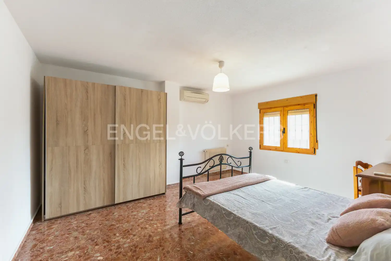 Habitación de Casa o chalet en venta en Benicasim / Benicàssim con Aire acondicionado, Calefacción y Jardín privado