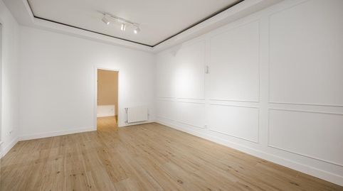 Foto 5 de Piso en venta en Calle de Ibiza, Ibiza de Madrid, Madrid Capital