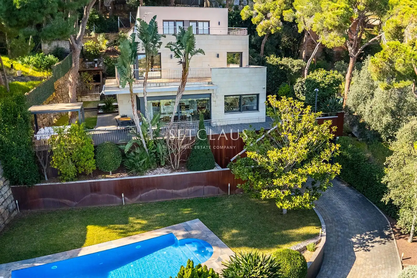 Vista exterior de Casa o xalet en venda en Premià de Dalt amb Aire condicionat, Calefacció i Jardí privat