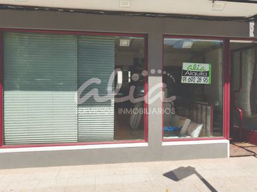 Locale commerciale in affitto a Avenida de España
