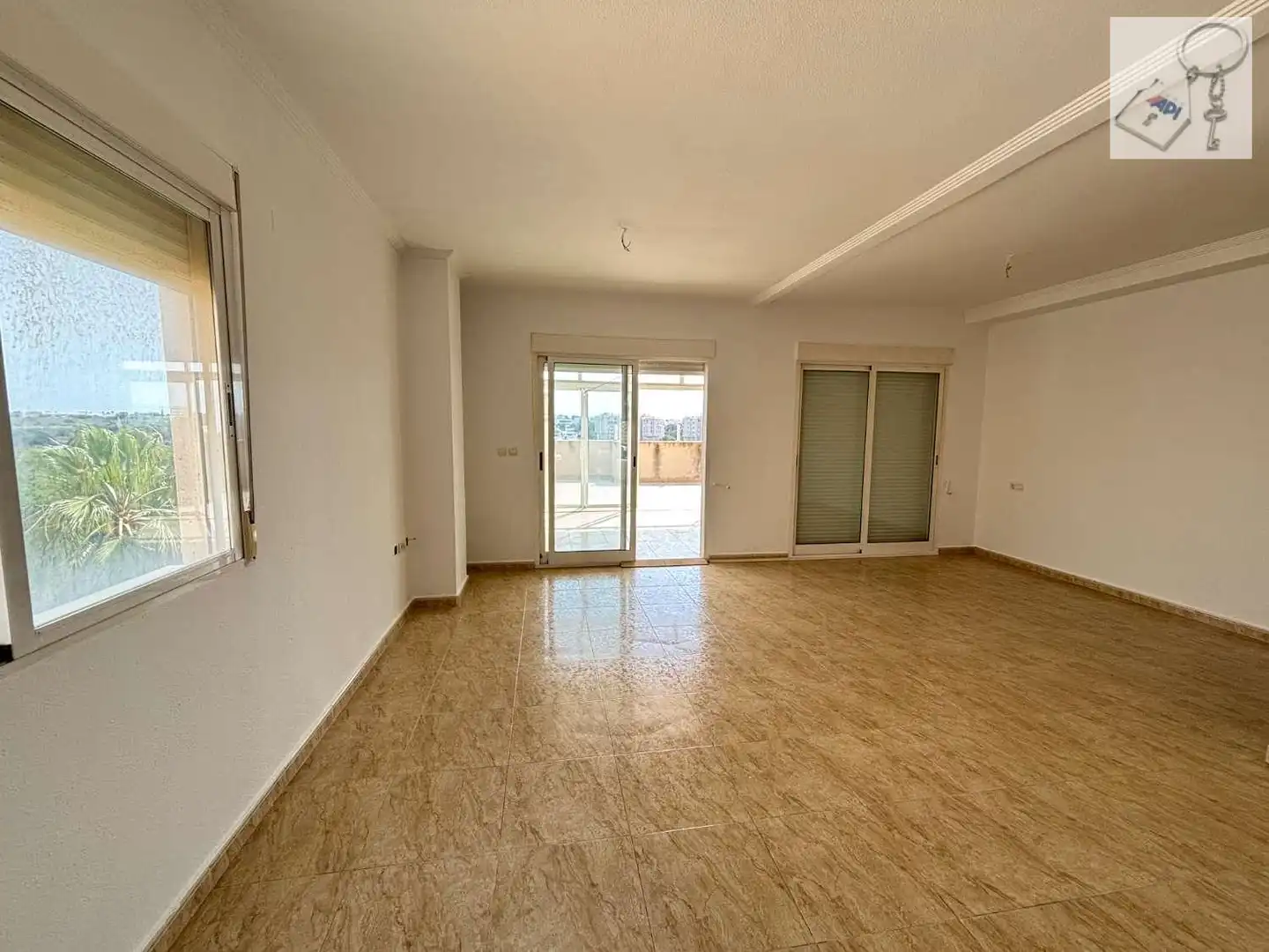 Sala d'estar de Dúplex en venda en Orihuela amb Terrassa i Piscina