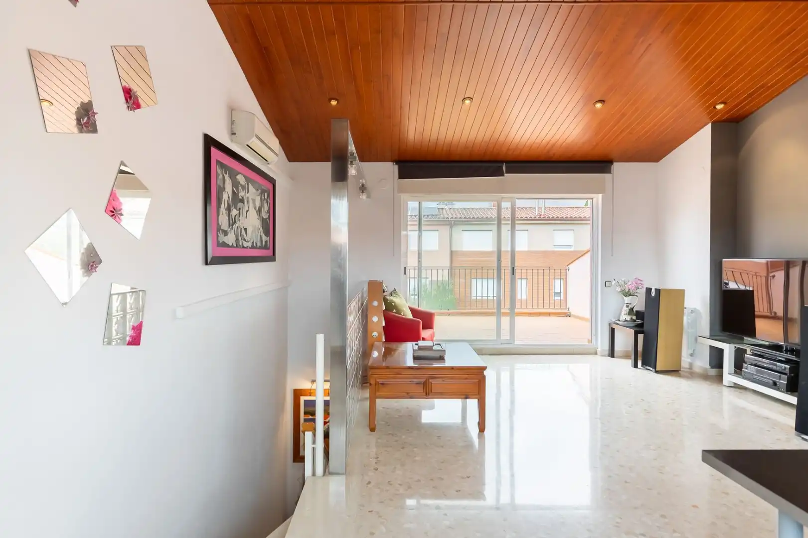 Living room of Houses for sale in Badalona  with Air Conditioner, Heating and Terrace