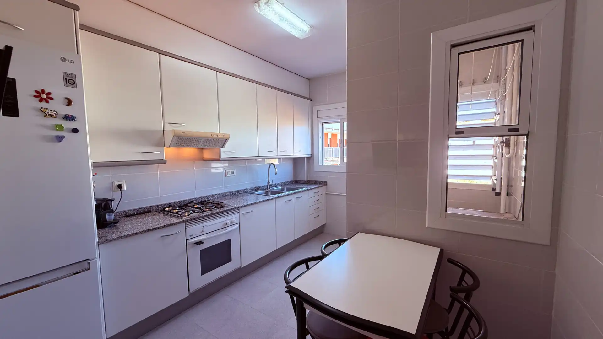 Küche von Wohnung zum Verkauf in Cornellà de Llobregat mit Klimaanlage, Heizung und Möbliert