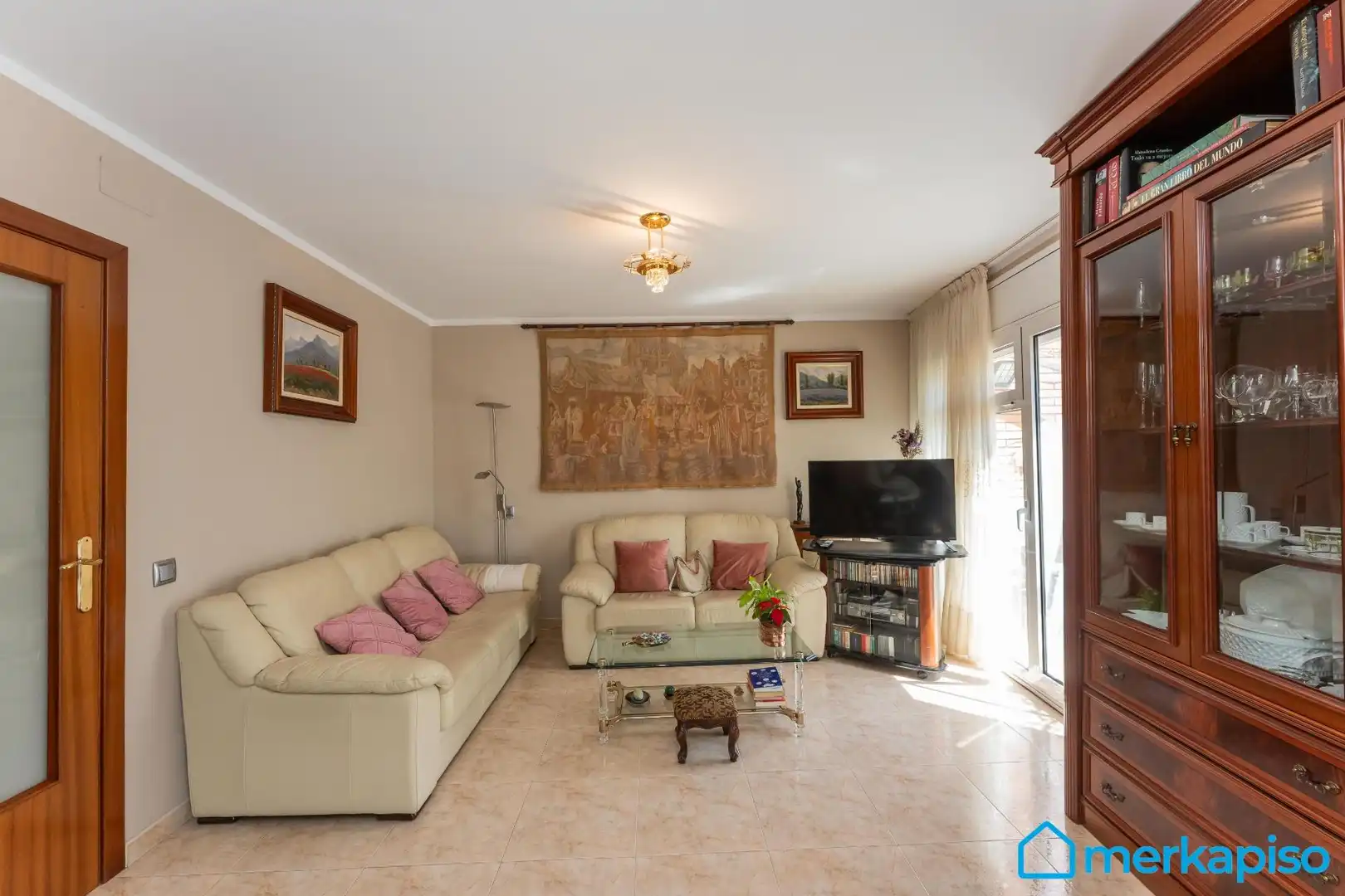 Sala de estar de Casa adosada en venta en Viladecans con Calefacción, Jardín privado y Terraza