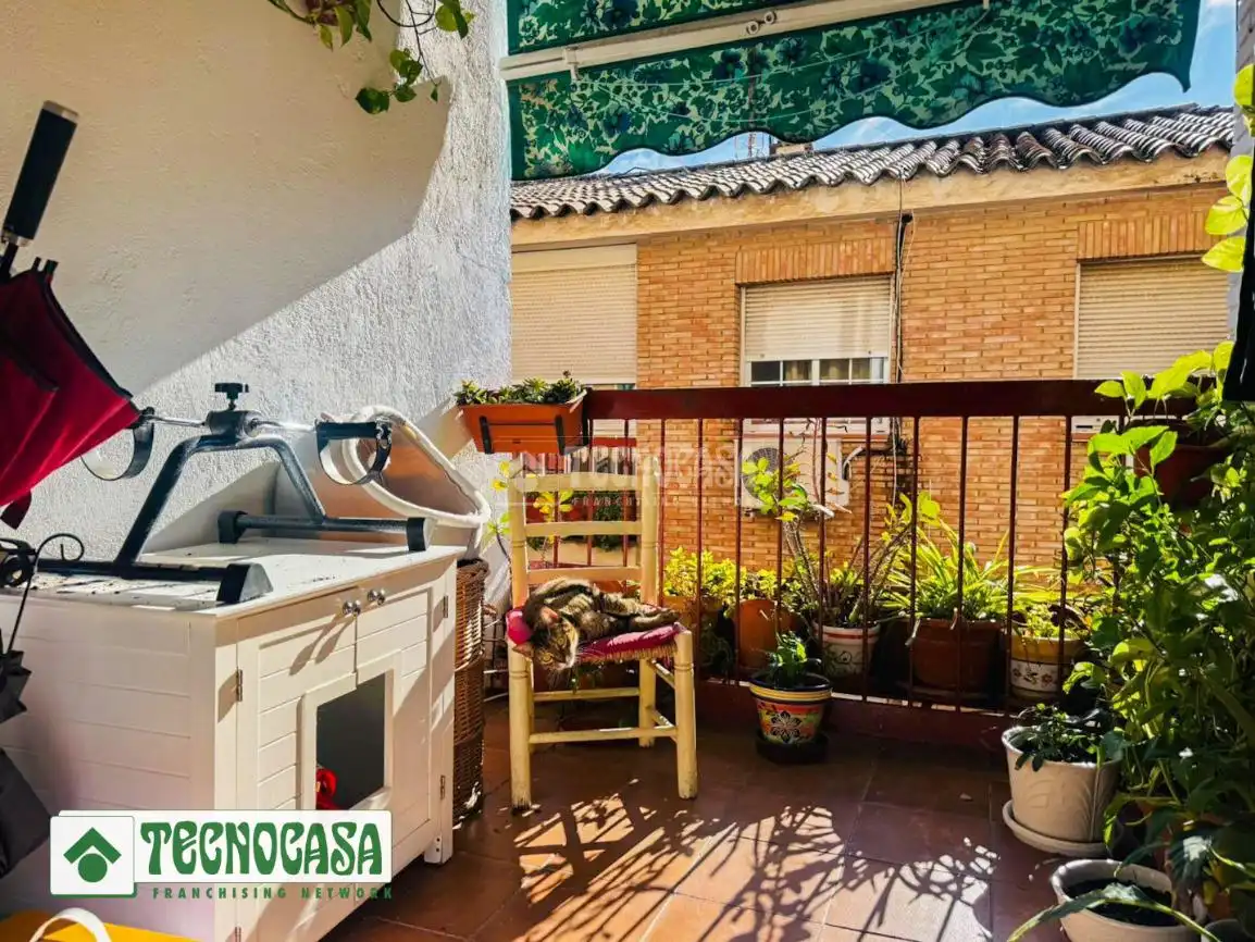 Vista exterior de Piso en venta en Córdoba con Aire acondicionado y Balcón