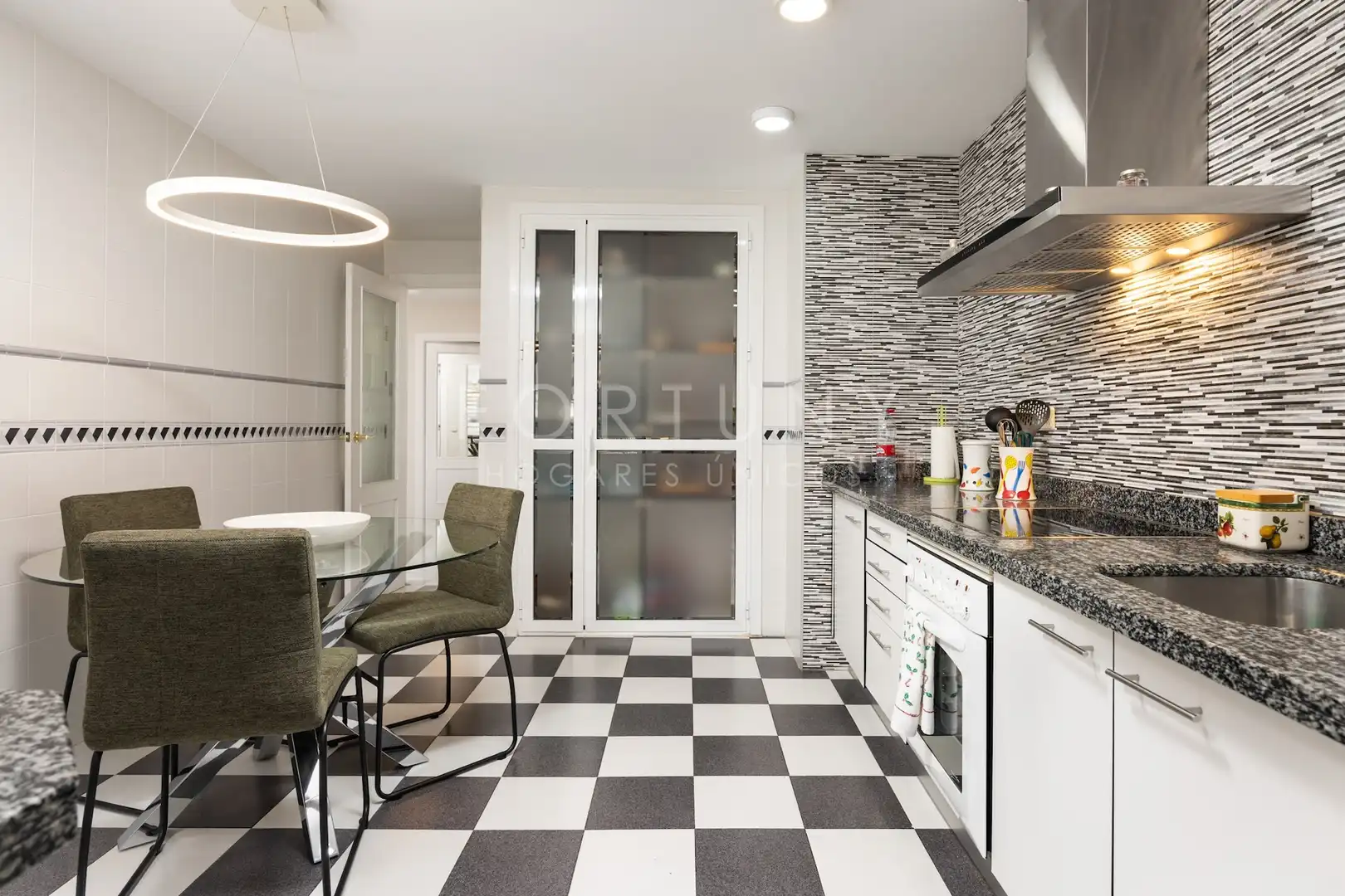 Wohnung mit Pool zum Verkauf in Calle Sierra de Grazalema 25, imagen 11