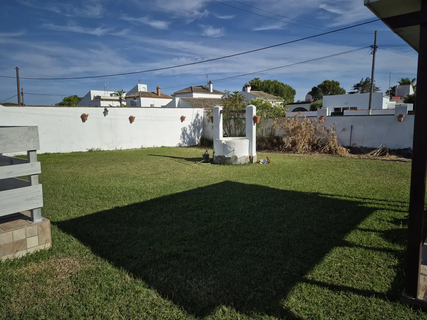 Garden of Buildings for sale in Barbate