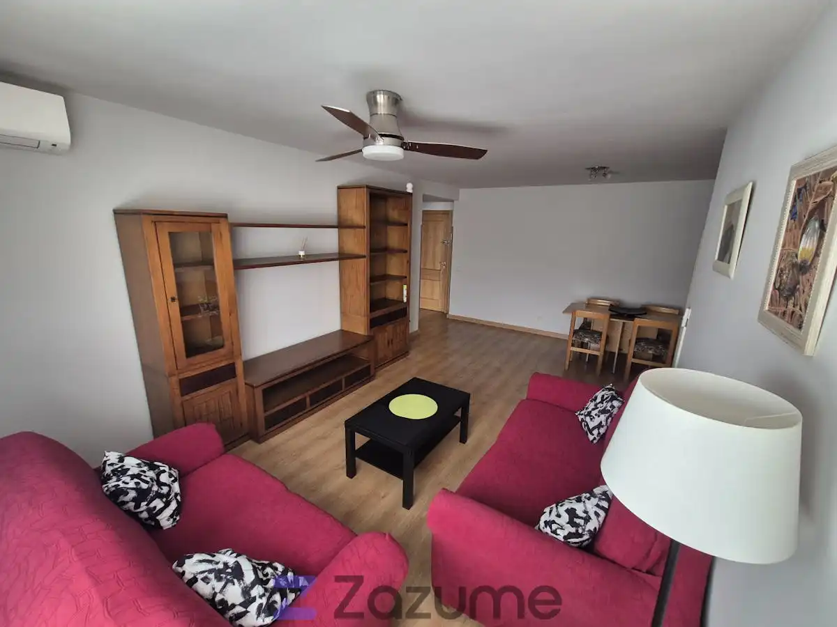 Living room of Flat for rent in Recas  with Air Conditioner, Heating and Terrace