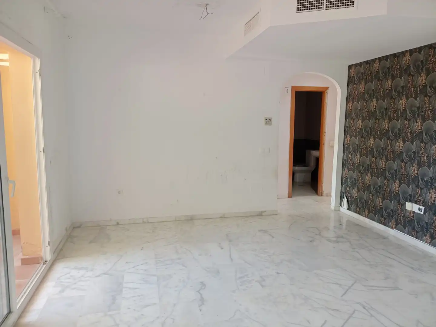 Piso en venta en Estepona con Aire acondicionado