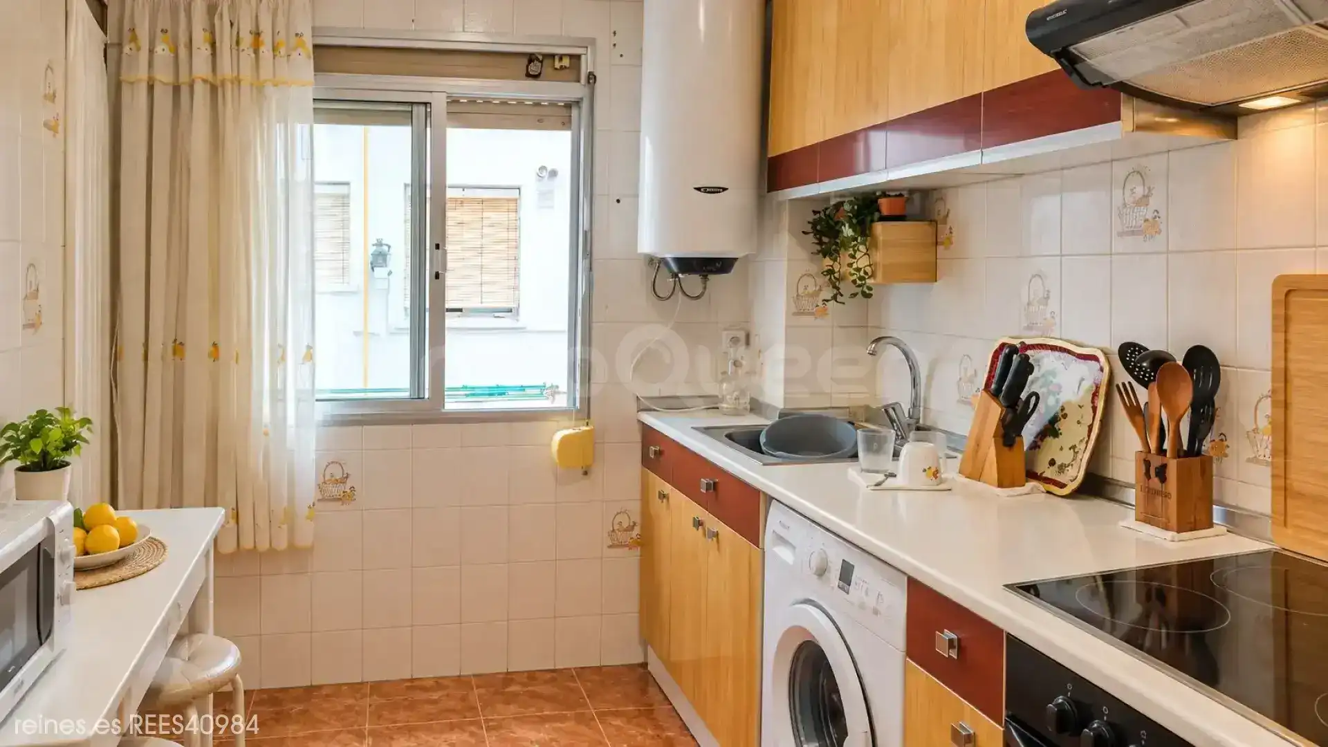 Cuina de Pis en venda en Zaragoza amb Calefacció, Terrassa i Moblat