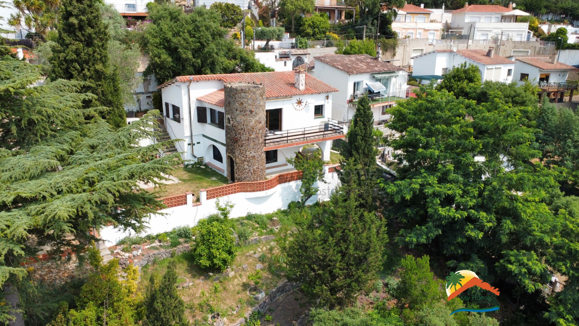 Vista exterior de Casa o xalet en venda en Lloret de Mar amb Calefacció, Jardí privat i Terrassa