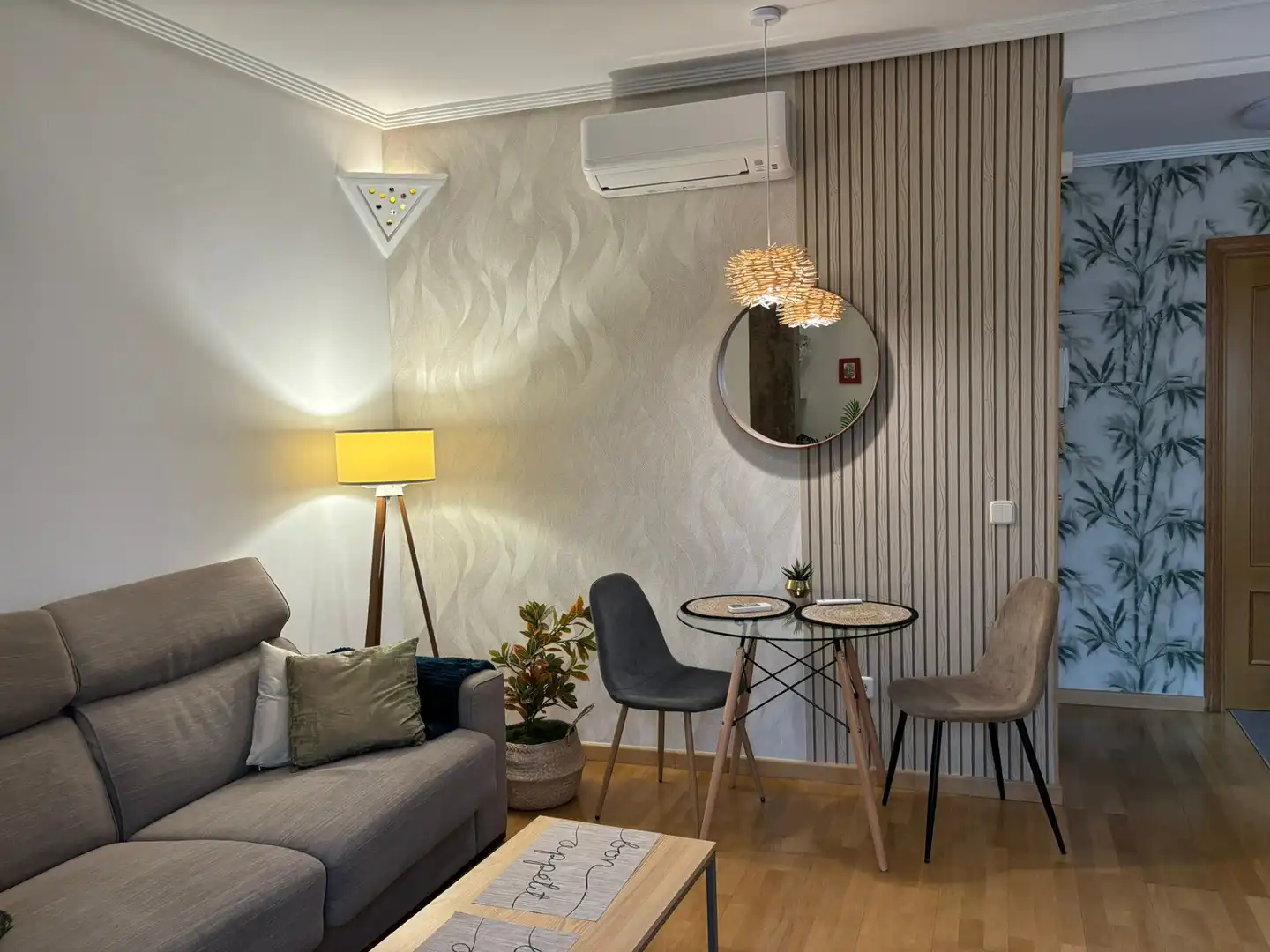 Living room of Apartments for rent in Madrid  with Air Conditioner, Heating and Terrace