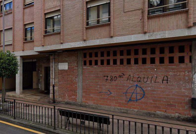 Foto 1 de Garaje de alquiler en Avenida Castilla, 35, Cangas de Onís, Asturias