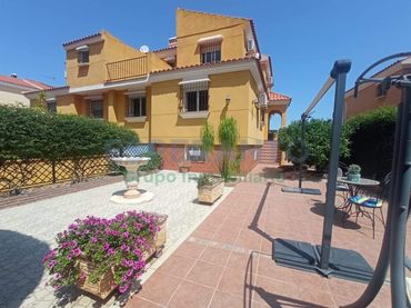 Adossat en venda a Manantiales - Lagar - Cortijo