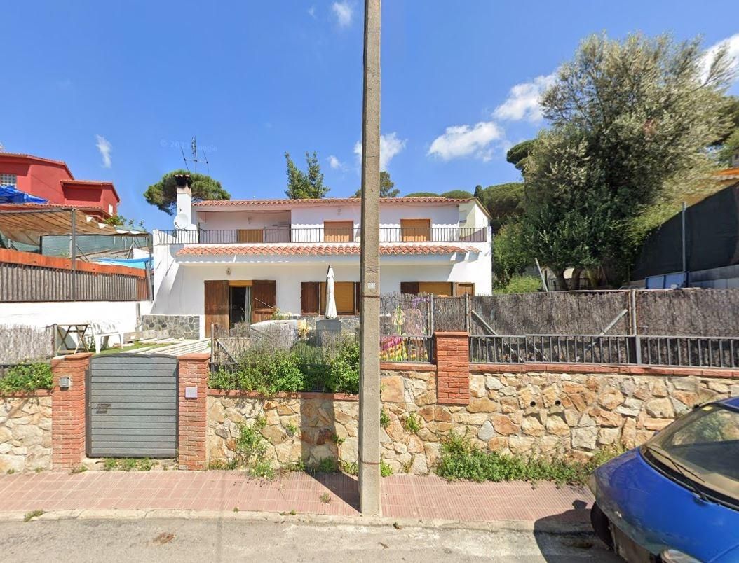 House or chalet for sale in  MONTNEGRE, 21, Can Massuet del Far