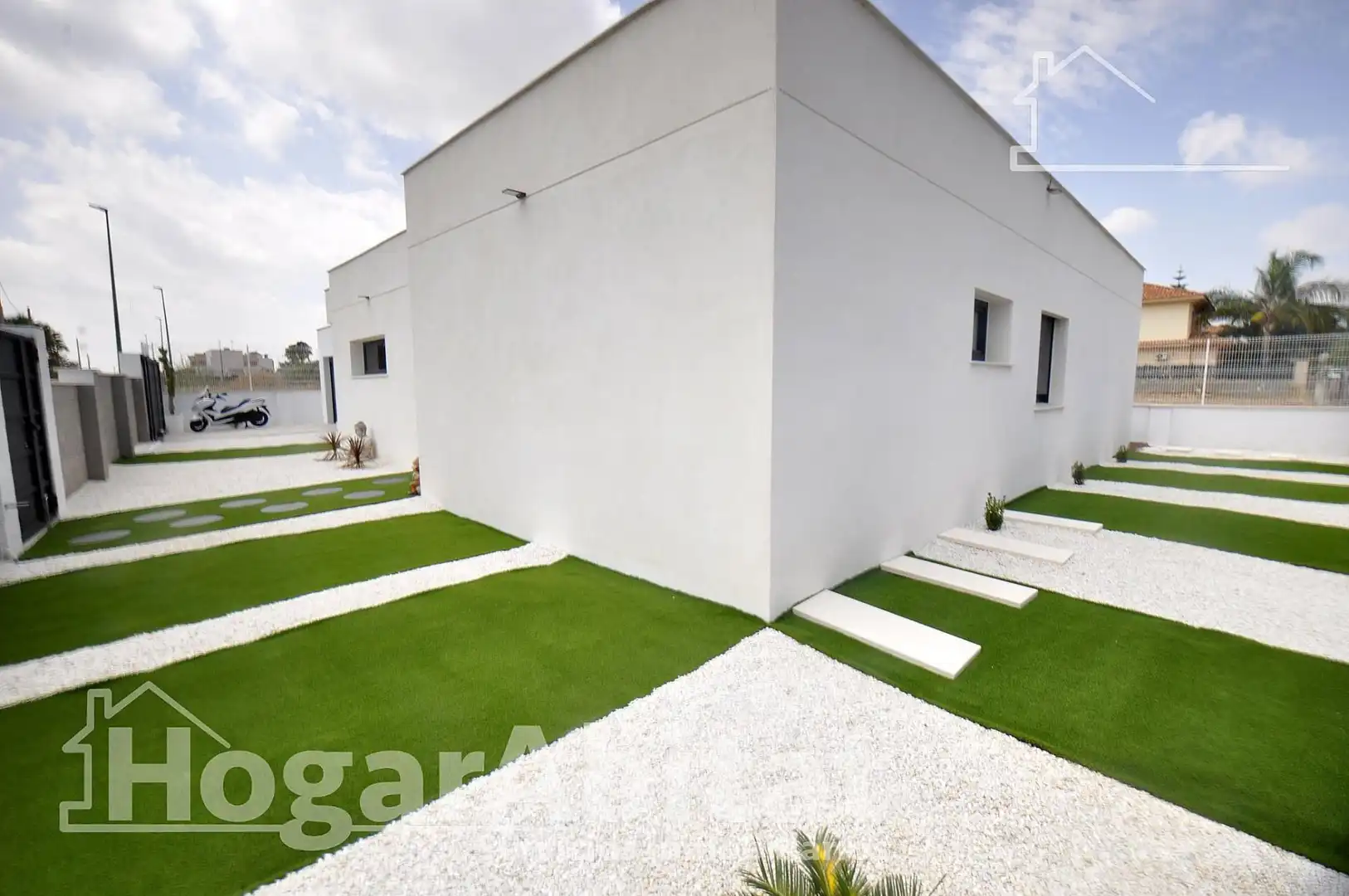 Jardí de Casa o xalet en venda en Riba-roja de Túria amb Aire condicionat, Terrassa i Traster
