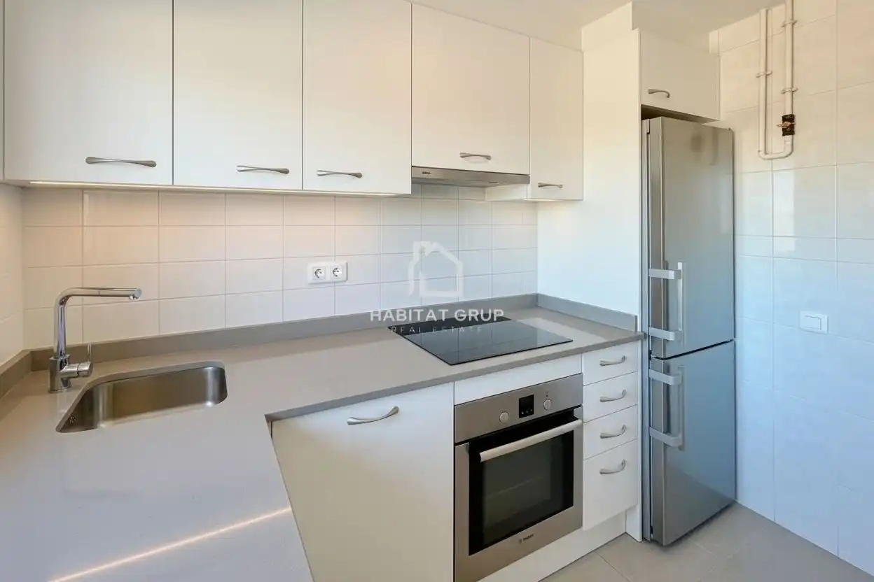 Dúplex con ascensor en venta en Eixample Sud – Migdia, imagen 4