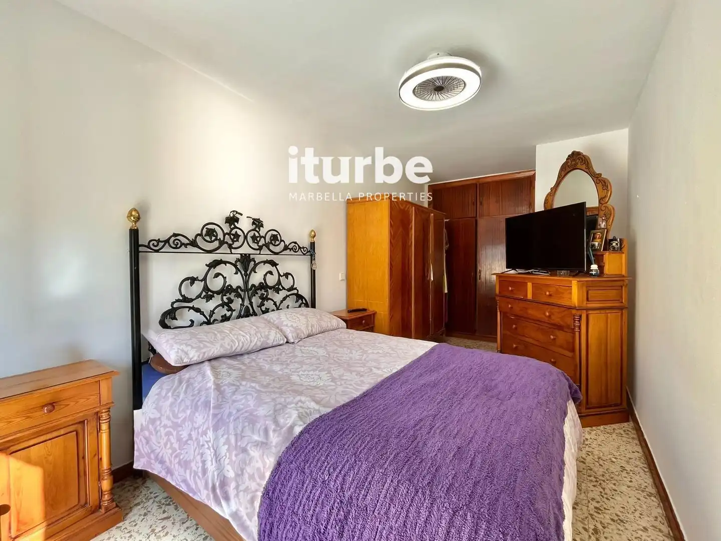 Habitación de Casa adosada en venta en Marbella con Aire acondicionado, Terraza y Horno