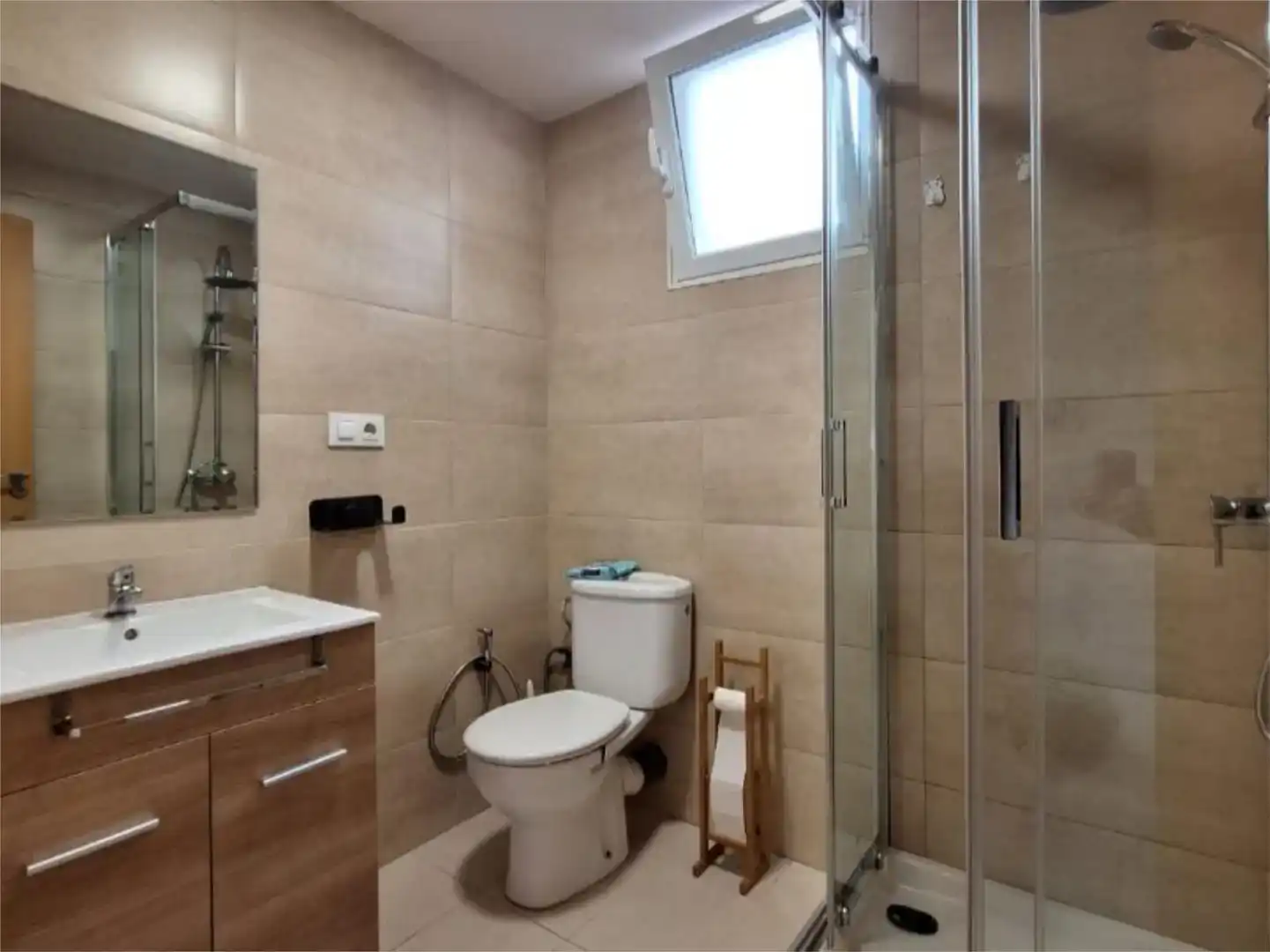 Badezimmer von Wohnungen zur untervermieten in Plaza Xúquer