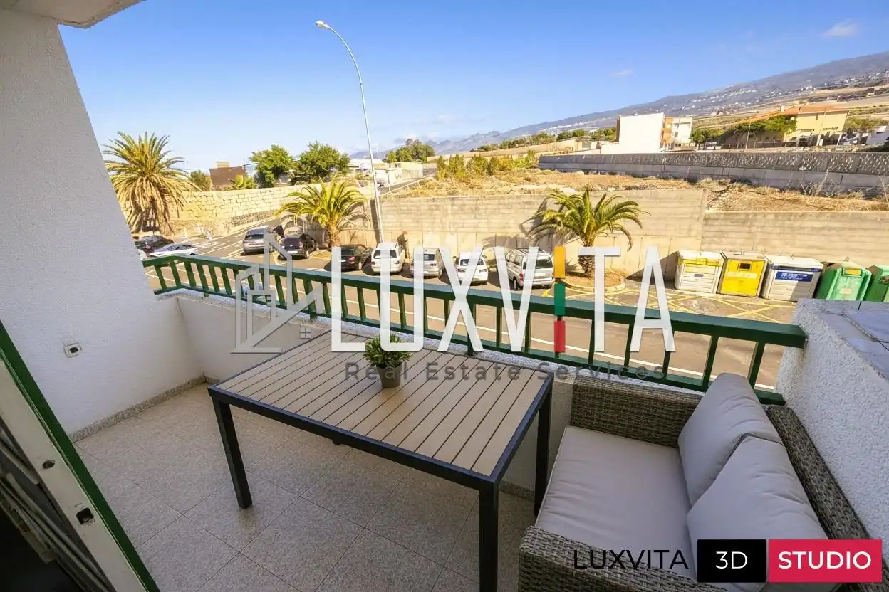 Vista exterior de Apartamento en venta en Guía de Isora con Terraza y Balcón