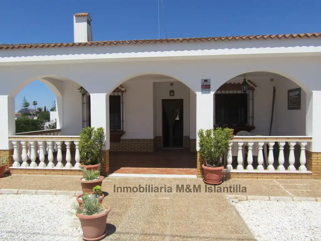 Vista exterior de Casa o chalet en venta en Ayamonte con Jardín privado, Terraza y Amueblado
