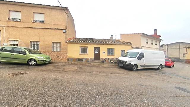 Casa adosada en Venta en Collado en Tobarra