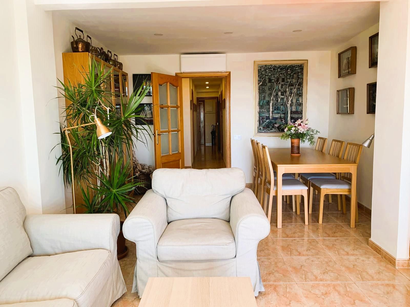 Living room of Flat for sale in Vilanova i la Geltrú  with Air Conditioner, Heating and Terrace