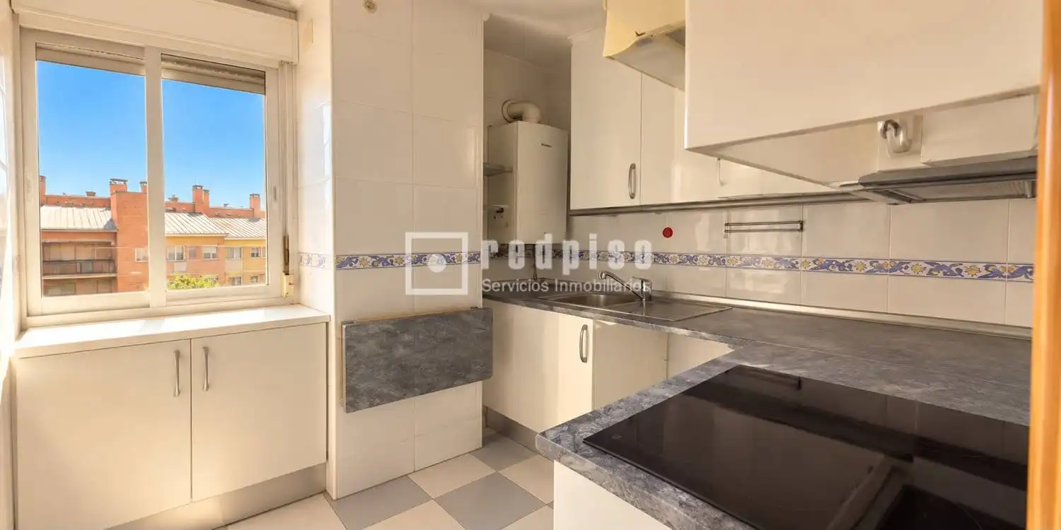 Ático con piscina en venta en Villa de Vallecas, imagen 3