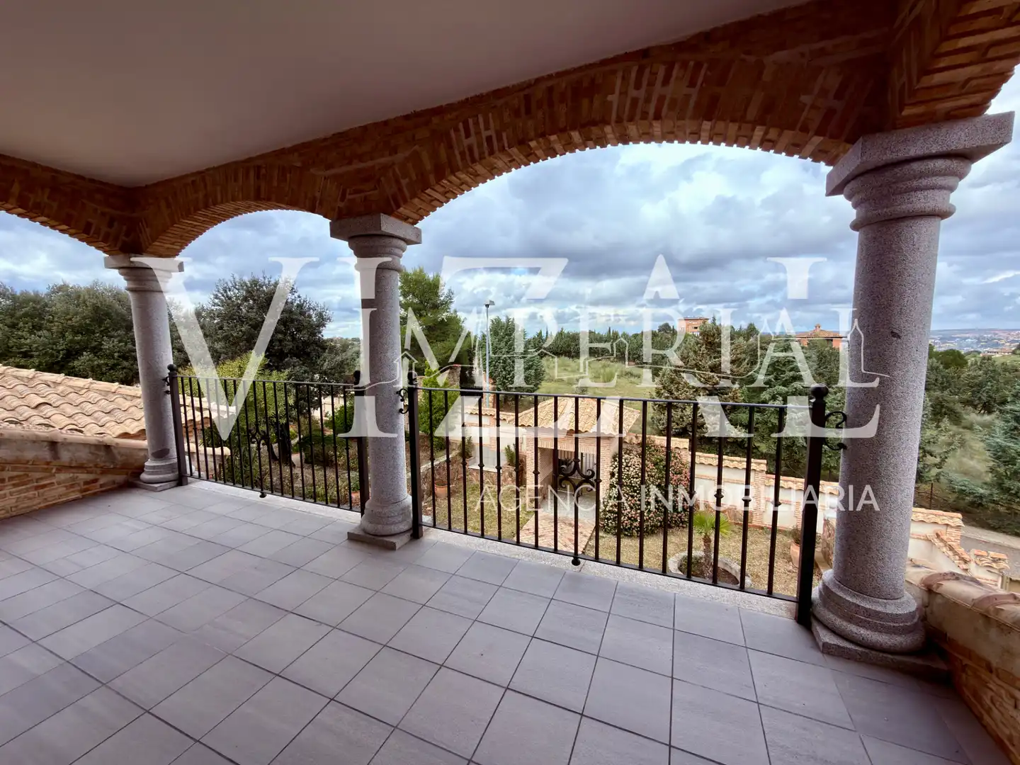 Jardí de Casa o xalet en venda en Toledo amb Aire condicionat, Calefacció i Jardí privat