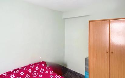 Bedroom of Flat for sale in  Valencia Capital