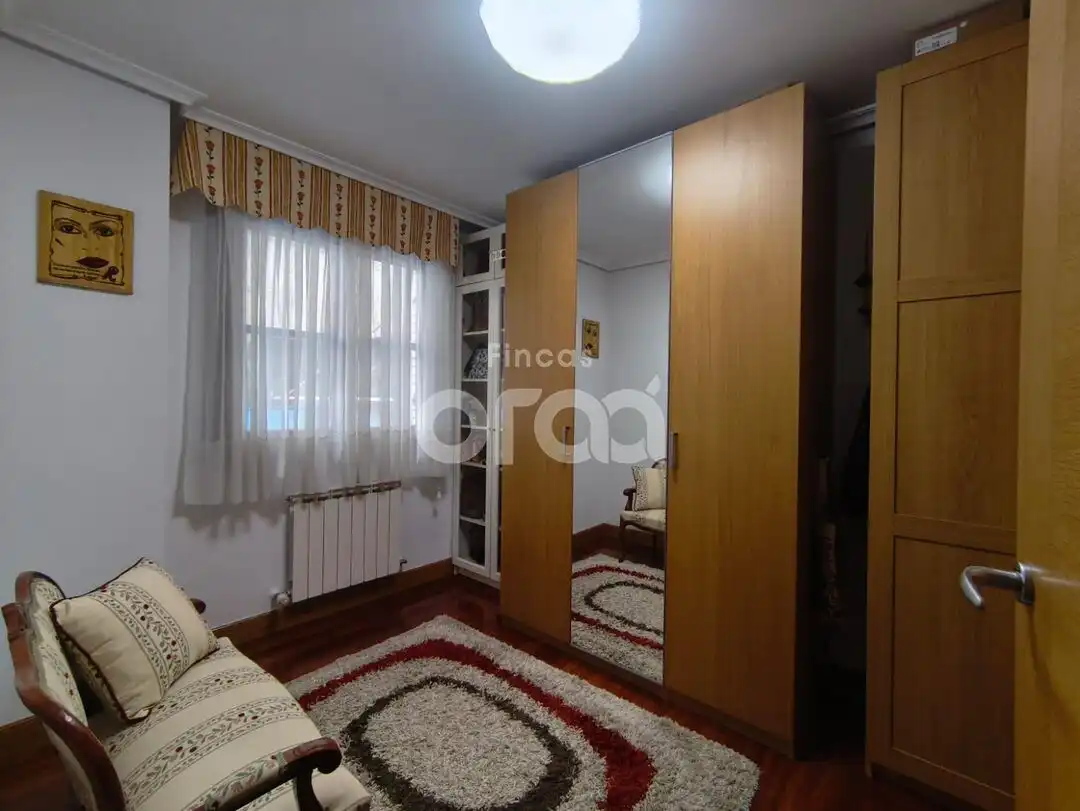 Bedroom of Flat for sale in Santurtzi   with Heating, Storage room and Balcony