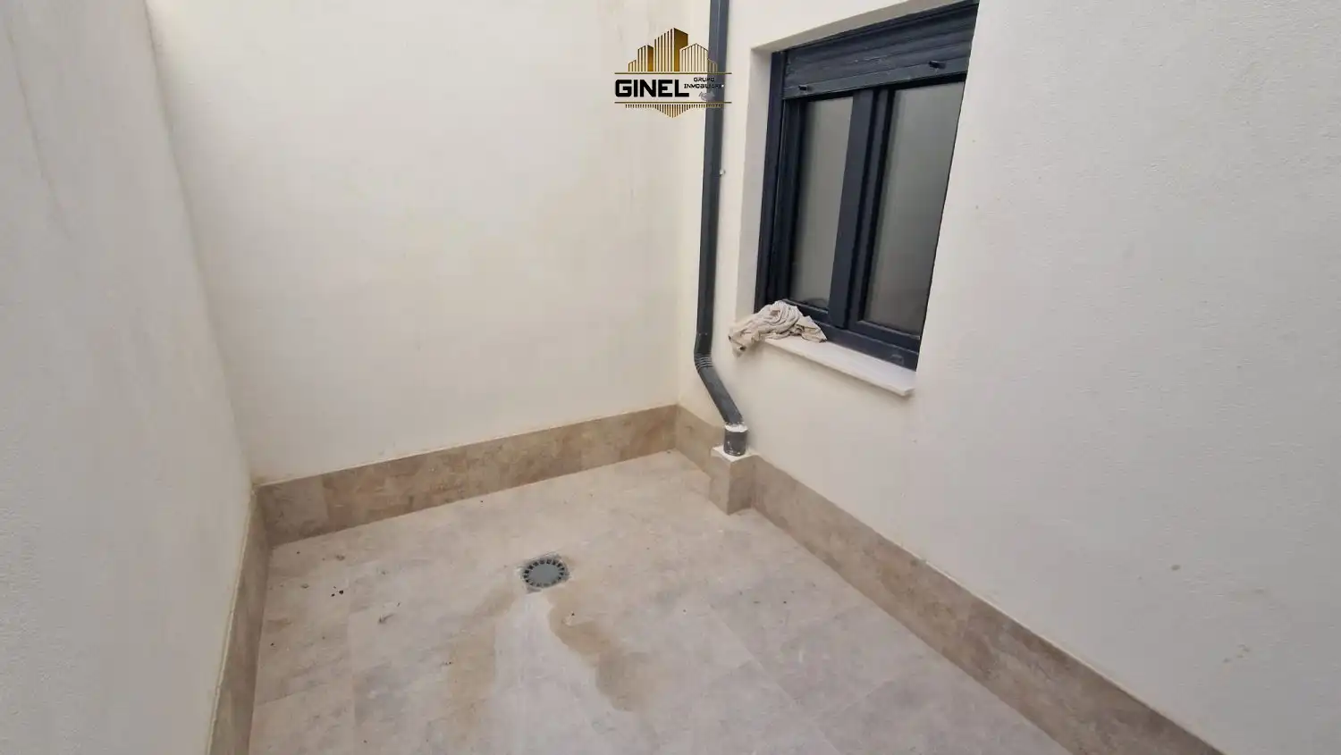 Terraza de Piso de alquiler en Jaén con Aire acondicionado, Calefacción y Trastero