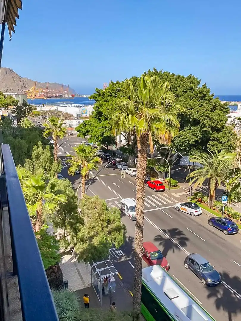 Piso en venta en Urbanización Anaga