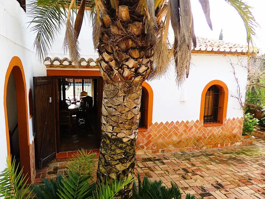 Casa rústica amb jardí en venda a Carrer Lago Aral 73, imagen 35
