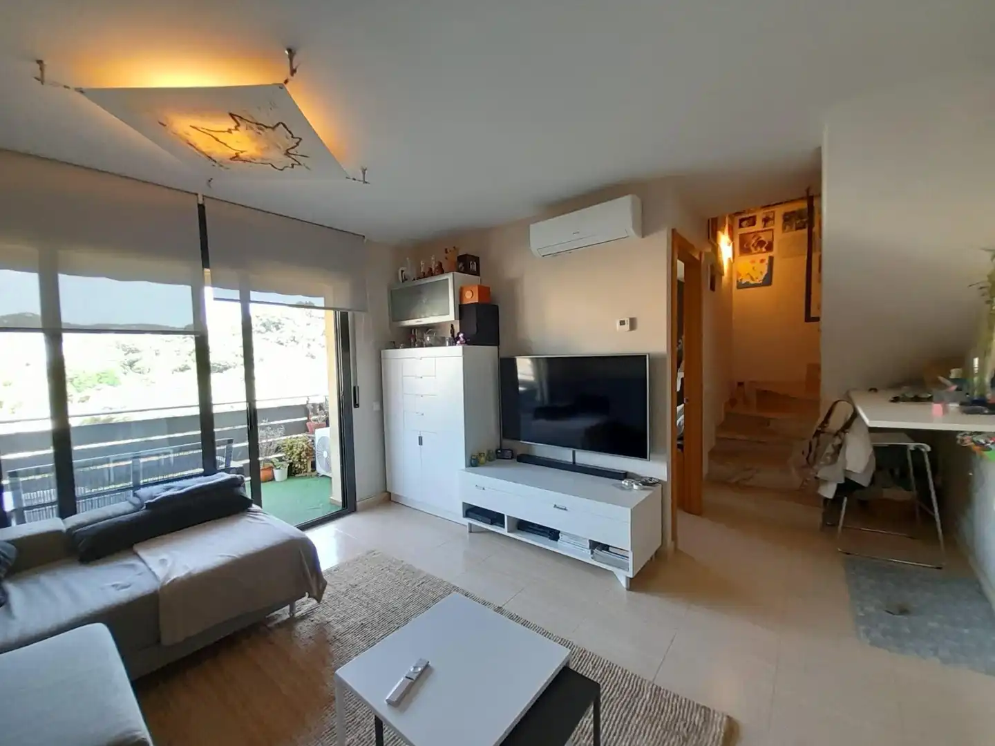 Sala de estar de Piso en venta en Arenys de Munt con Aire acondicionado, Calefacción y Terraza