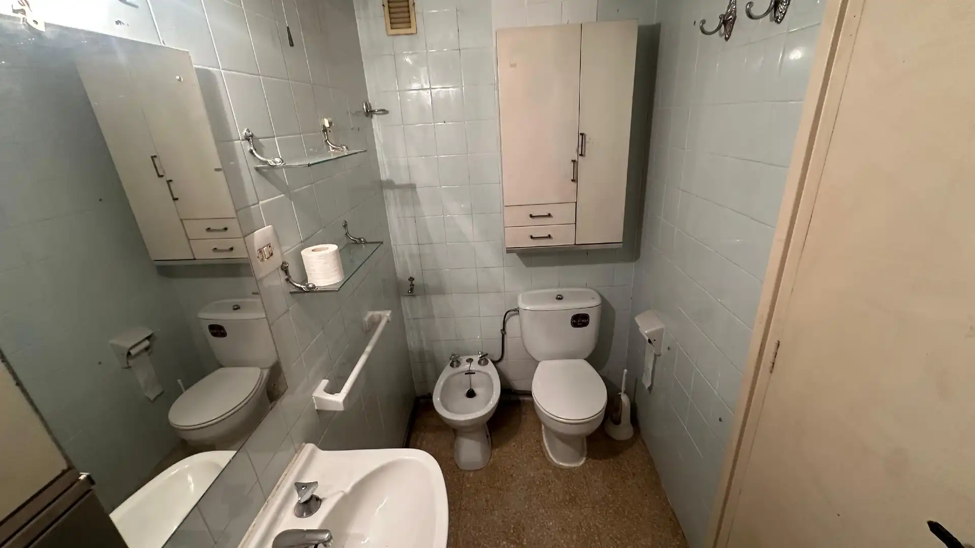 Baño de Piso en venta en Valencia con Calefacción y Balcón