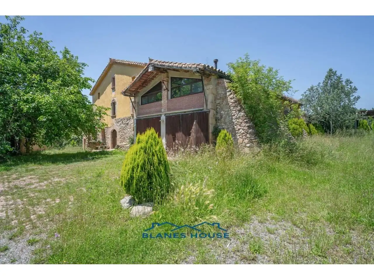 Außenansicht von Country house zum Verkauf in Riudarenes mit Terrasse und Schwimmbad