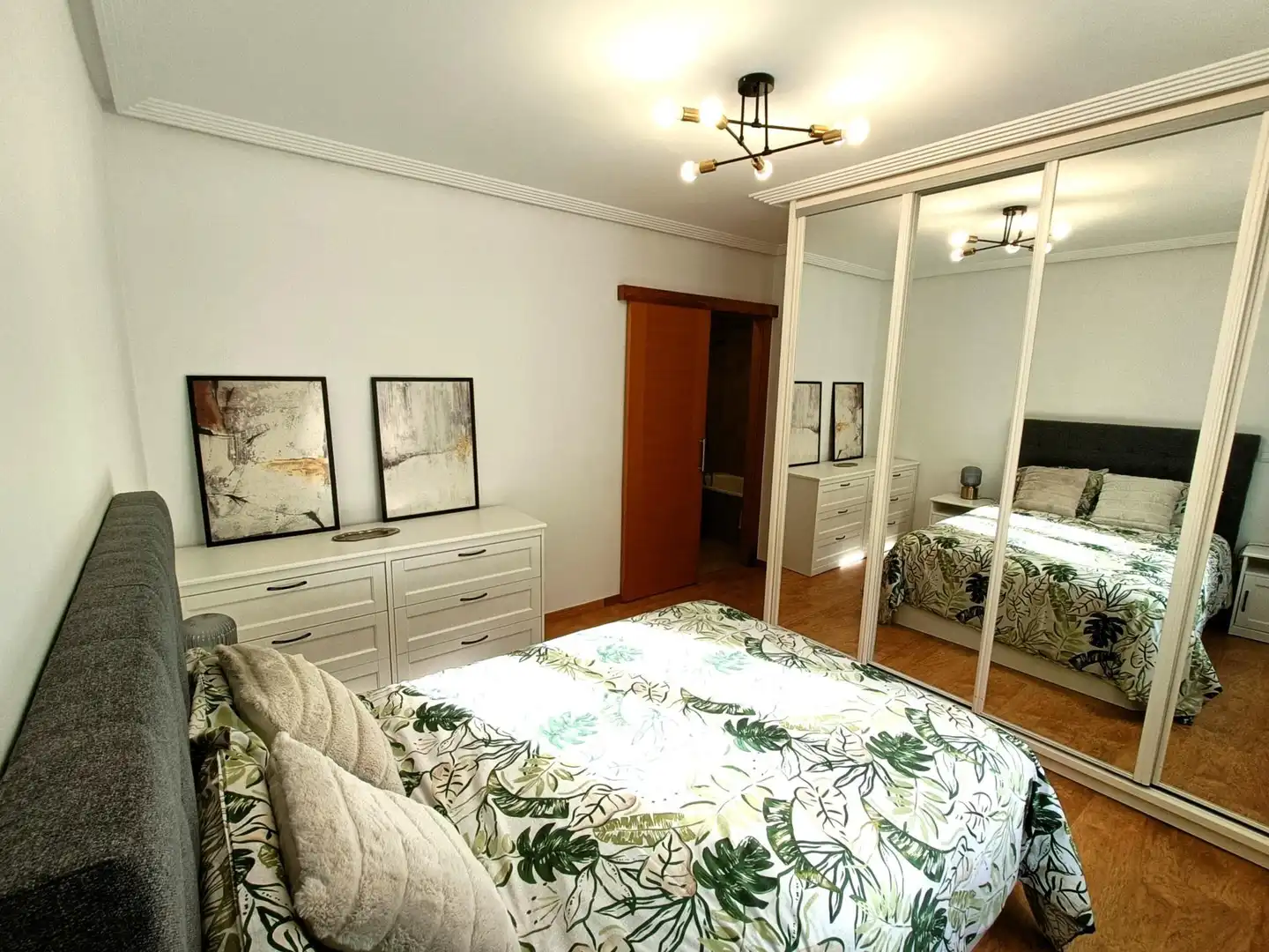 Schlafzimmer von Wohnung zum Verkauf in Santander mit Heizung und Möbliert