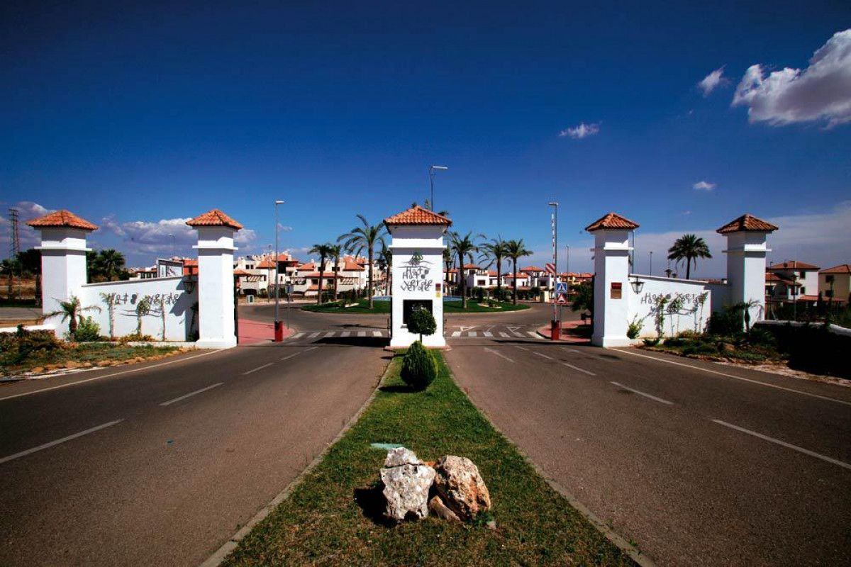 Exterior view of Single-family semi-detached for sale in Guillena  with Air Conditioner, Heating and Private garden