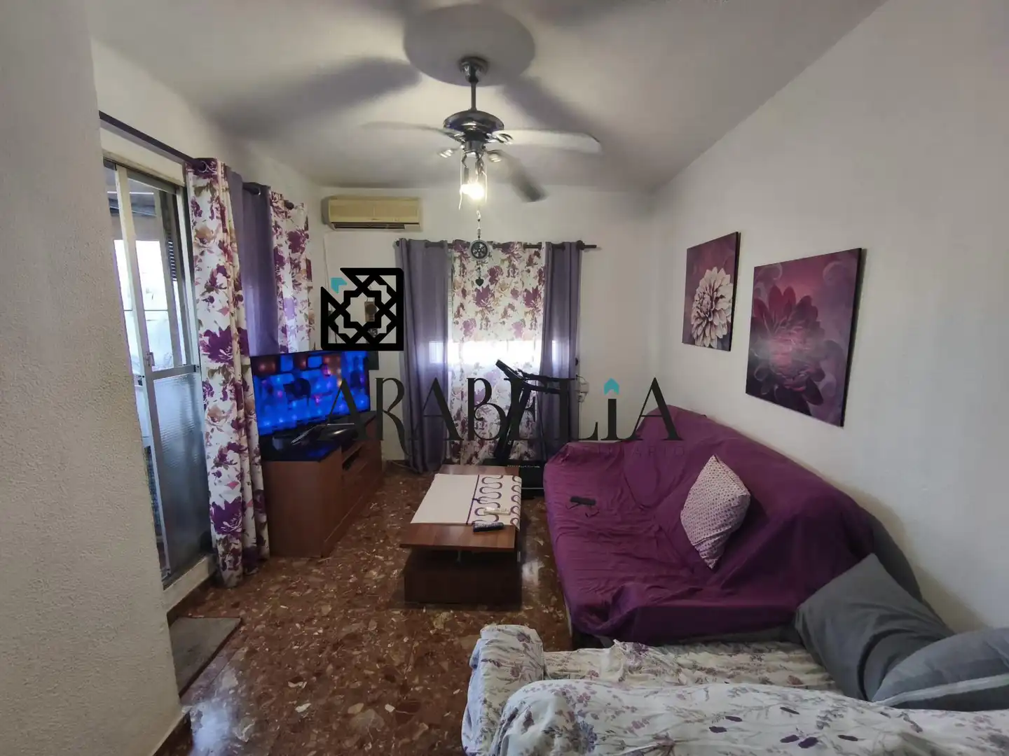 Sala d'estar de Àtic en venda en Córdoba amb Aire condicionat, Terrassa i Traster