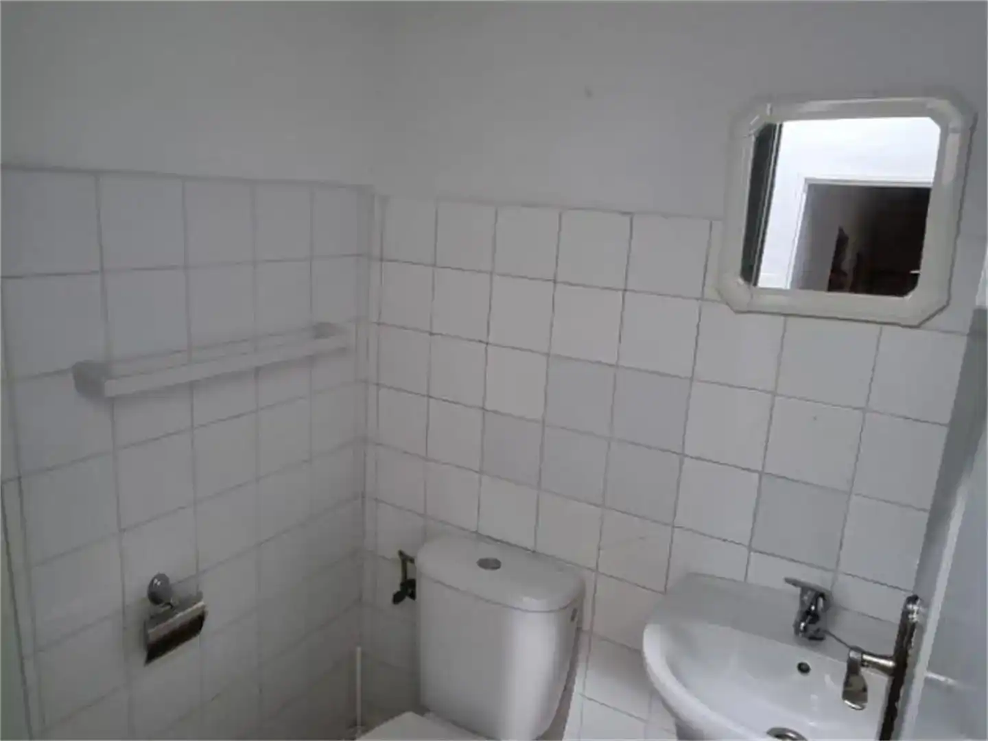 Bathroom of Flat for rent in Navalvillar de Pela, Badajoz
