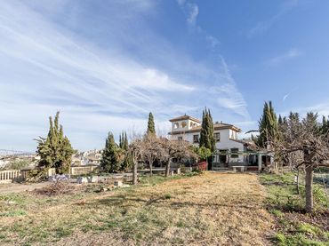 Casa rústica con piscina en venta en Calle CAJAR