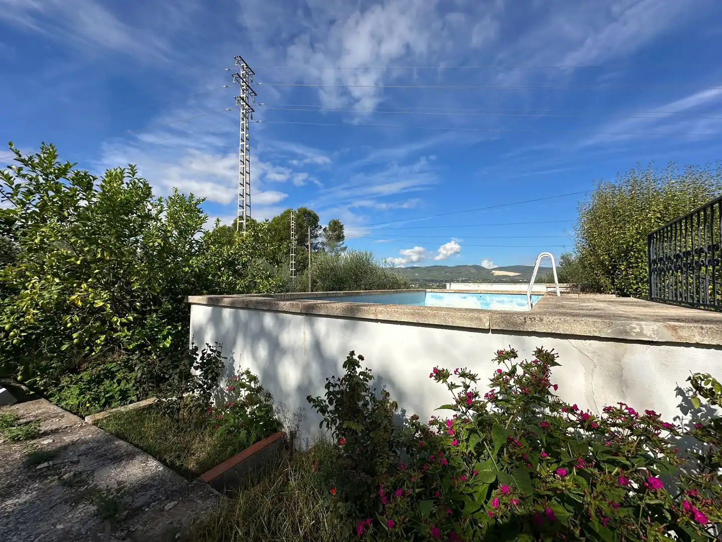 Piscina de Casa o xalet en venda en Sant Josep - Zona Hospital 