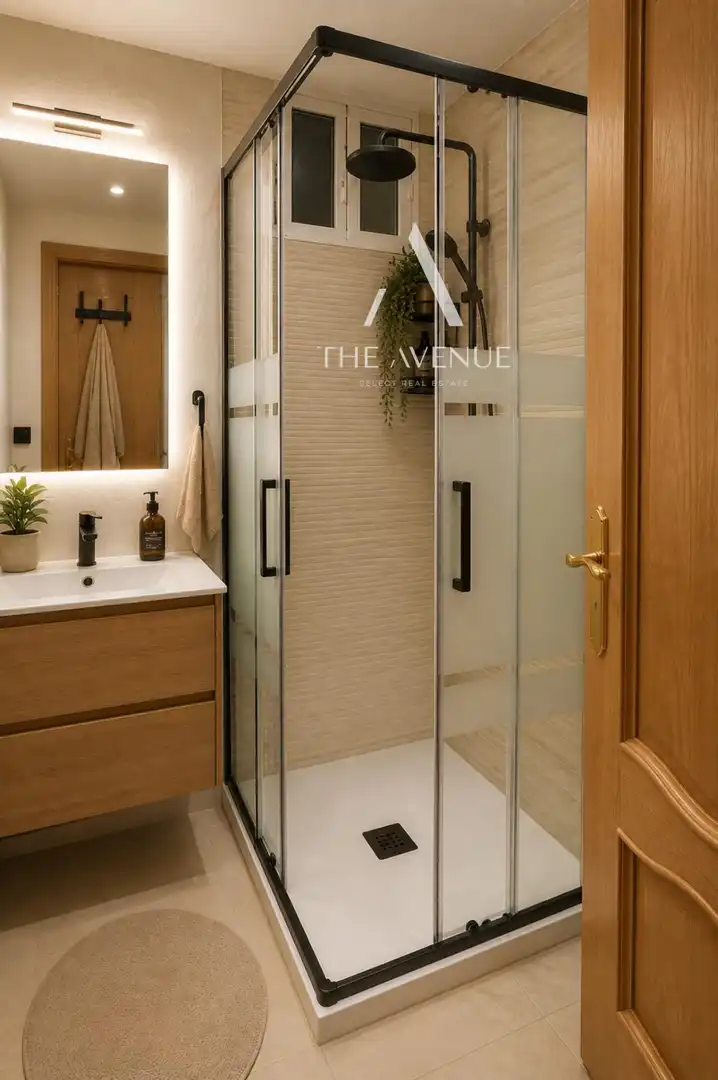 Bathroom of Flat for sale in Madrid  with Heating and Terrace