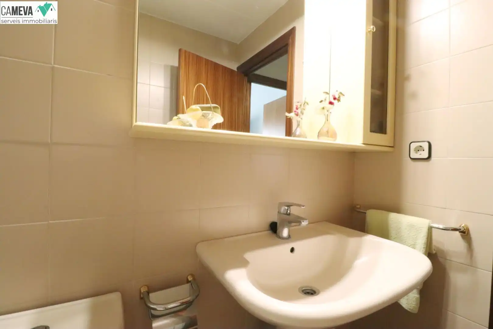 Baño de Casa adosada en venta en Barberà del Vallès con Aire acondicionado, Calefacción y Terraza